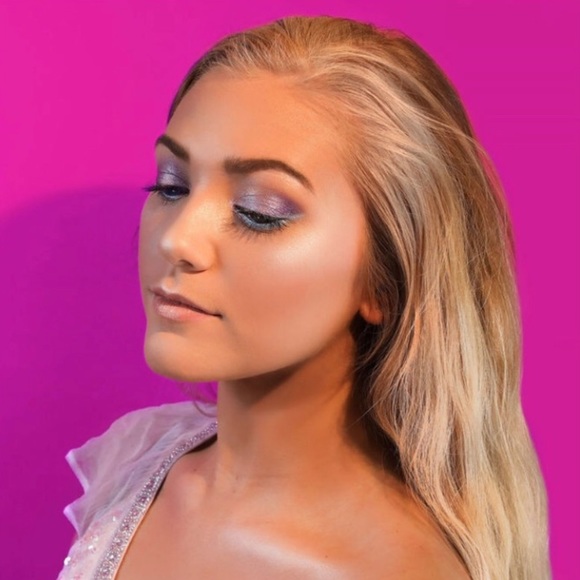 Tarte Rainbow Highlighter Spellbound Glow - Picture 3 of 16